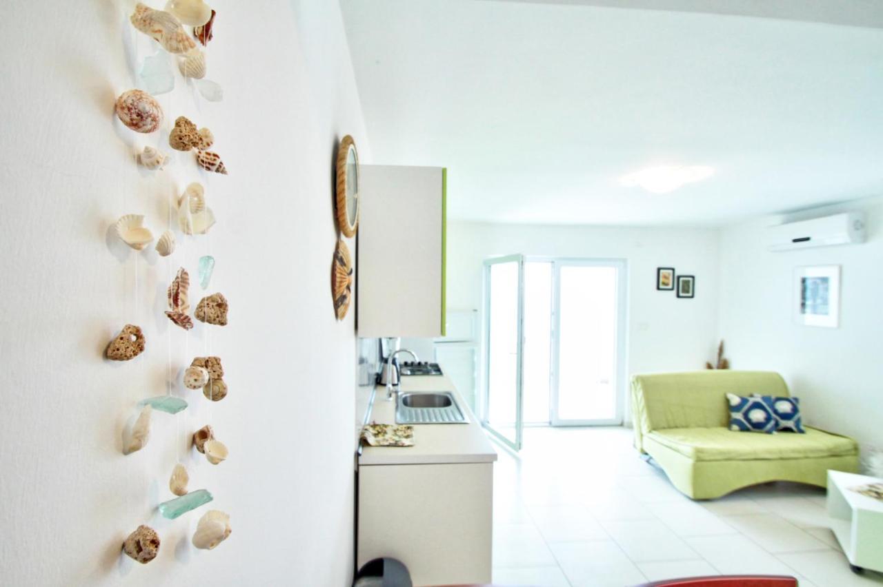 Seashell Vinjerac Apartment Bagian luar foto